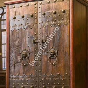Luxury Handcrafted Solid Wood 2 <b>Door</b> Wardrobe Antique Brass Studded <b>Rustic</b> Reclaimed Oak Armoire - Product Image 2
