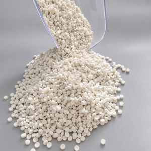 Meilleure Vente Prix le Plus Bas Malaisie Carbonate de Calcium Masterbatch Remplisseur en Palette Couleur Naturelle Emballage en Sac au Design Unique - Product Image 1