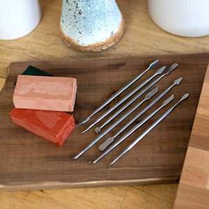 Ensemble de 7 spatules et outils de sculpture dentaires manuels à double extrémité en acier inoxydable pour mélange et sculpture - Product Image 6