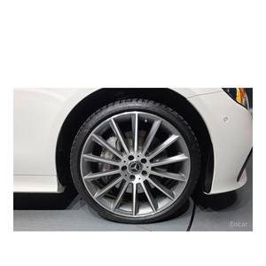 Mercedes-Benz Classe E E450 4MATIC Cabriolet Juin 2023 10 153 km Boîte de vitesses automatique Volant à gauche Caméra de recul - Product Image 5