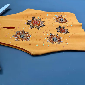 Adorno Decorativo con Borlas y Flecos para Cortinas, Pantallas de Lámparas y Accesorios de Vestir - Product Image 1