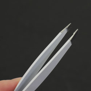 Pinza de Precisión para Cejas de Acero Inoxidable Premium, Herramienta para Depilación Facial Suave, Ecológica y Ligera - Product Image 3