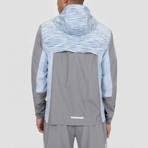 Conjunto Deportivo de 3 Piezas para Hombre, Verano, Nailon, Corte Holgado, Ligero, Secado Rápido, Chaqueta con Capucha Resistente al Viento, Pantalones Cortos con Cordón Frontal - Product Image 5