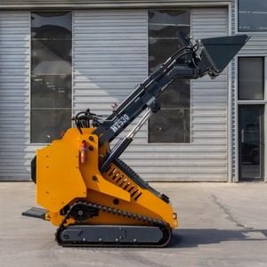 Envío Gratis - Minicargadora de Orugas Tipo 26 de 25HP Diésel con Accesorios de Garra Rotatoria para Troncos en Venta - Product Image 1