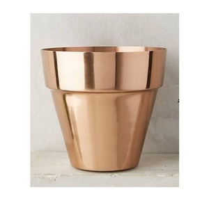 Pot de fleurs conique en cuivre métallisé – Vase rond en métal contemporain pour plantes succulentes et herbes - Product Image 3
