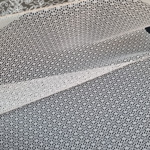 ผ้าลูกไม้เนื้อไมโครเมชยืดหยุ่น ระบายอากาศได้ดี น้ำหนักเบา ขนาด 147 ซม. ผลิตจากไนลอนผสมสแปนเด็กซ์ สำหรับชุดแต่งงาน ชุดชั้นใน เสื้อผ้า และชุดเดรส - Product Image 1