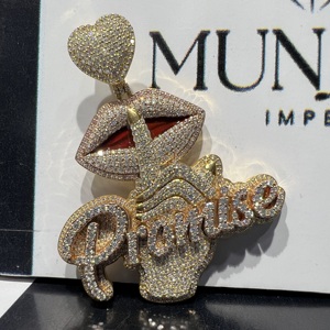 Colgante de Plata 925 con Baño de Oro y Moissanita Iced Estilo Hiphop, Certificado IGI, Diseño Personalizado, Promesa Especial, Joyería para Raperos - Product Image 4