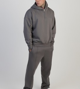 Conjunto Deportivo Premium para Hombre, Personalizado, Sudadera con Capucha y Pantalones de 420 g/m², 100% Personalizable - Product Image 3
