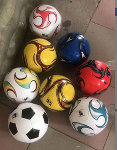 Ballon de football à motifs blanc, bleu et noir, sérigraphié, style populaire, pour entraînement et matchs en intérieur et extérieur - Product Image 6