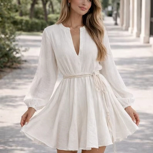Vestido mini bohemio blanco para mujer, vestido de verano de manga larga con cuello en V y cinturón de cuerda, vestido informal para fiesta en la playa - Product Image 1