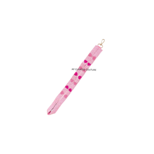 Lanière de luxe faite à la main avec perles en forme de cœur, motifs personnalisables, travail de perles de qualité supérieure, idéale pour un usage quotidien et pour la fixation de badges événementiels. - Product Image 1