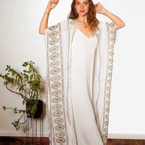 Cardigan long ethnique bohème en coton brut à imprimé tribal, poncho de plage, gilet, idéal pour les festivals d'été - Product Image 1