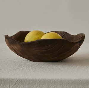 Cuenco decorativo de madera hecho a mano con diseño Wabi Sabi, color marrón oscuro, para servir frutas, estilo nórdico, para exhibir en la mesa. - Product Image 1