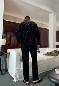 Pijamas de Terciopelo Europeo, Adecuados para Hombres y Mujeres, Traje Negro con Cadena de Diamantes, Pantalones de Manga Larga, Ropa de Calidad - Product Image 3