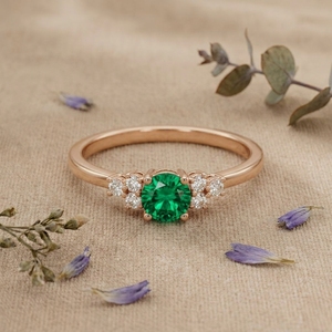 Green Round Gemstone Engagement <b>Ring</b> for Women Rose Gold Moissanite Cluster Wedding Promise <b>Ring</b> - Product Image 1