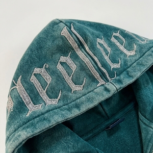 Sudadera con capucha casual de estilo urbano, lavado ácido, estilo oscuro, con estampado de letras, oversize y bordado de chenilla - Product Image 6