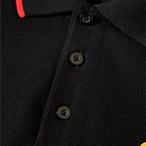 Polo à manches courtes noir pour homme avec bordure contrastée rouge Coupe classique T-shirt décontracté en tricot avec impression de logo - Product Image 6