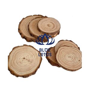 Posavasos de Madera de Alta Calidad DISPONIBLES |   Tabla de Cortar Sólida, Natural, Lisa y Sostenible para Resort - Product Image 1
