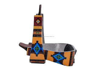 Estribo de caballo de aluminio pintado a mano con diseño retorcido único Ligero y duradero para equitación y uso ecuestre - Product Image 3