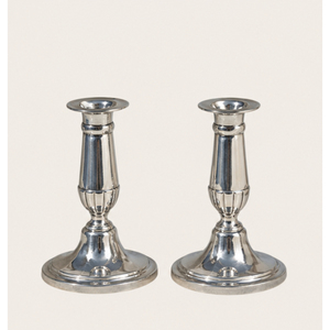 Juego de Portavelas Cónicos de Metal Plateado de Lujo, Candelabros de Estilo Victoriano Hechos a Mano para Centros de Mesa de Boda - Product Image 3