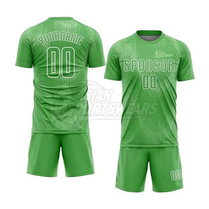Vente directe d'usine : uniforme de football en tissu polyester respirant avec logos et numéros personnalisés pour les équipes - Product Image 3