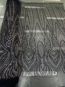 Tissu en crêpe de soie pur de qualité supérieure, élégant, avec broderie perlée à la main, pour vêtements de soirée et collection de mariée, à bon prix. - Product Image 3