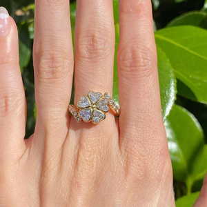 Bague en or massif en forme de cœur avec diamant blanc serti clos, motif floral, pour femme, cadeau de mariage ou d'anniversaire - Product Image 3