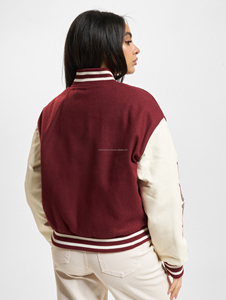 Chaqueta Universitaria FUBU City 05 Personalizada y Exclusiva para Mujer, Chaqueta de Béisbol, Chaqueta Corta de Lana con Letras para Mujer - Product Image 4