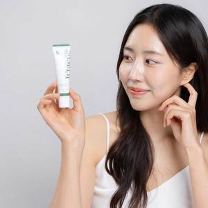 [Station de soin de la peau] Crème éclaircissante pour le visage It'taeng, crème au glutathion et à l'acide tranexamique, hydratant pour un éclat radieux - Product Image 3