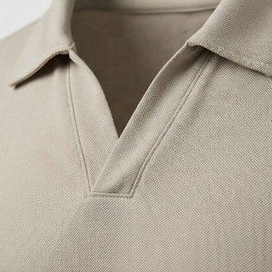 Polo à manches courtes pour homme, beige, tricot uni, coupe décontractée - Product Image 4