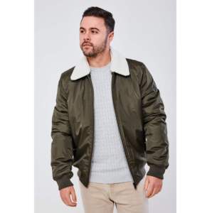Hot Selling Custom Cool Style 100% Polyester Windproof Eco-Friendly Winter Baseball Bomber Varsity Jackets for <b>Men</b> Made Pakistan - Product Image 3