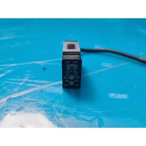 Cabezal de Sensor Fotoeléctrico Yamatake HPA-E23 Usado Como Está, Piezas de Equipos Semiconductores de Época - Product Image 3
