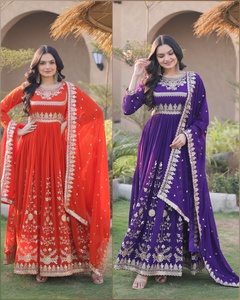 ชุดเดรส Anarkali ดีไซน์พรีเมียม พร้อมผ้าคลุมไหล่ ผ้าจอร์เจตต์เทียม ตกแต่งด้วยงานปักเลื่อม เหมาะสำหรับเทศกาลต่างๆ ส่งออกจำนวนมากจากอินเดีย - Product Image 6