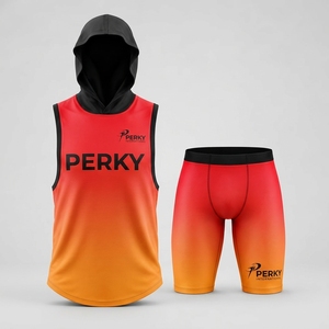 Ensemble maillot et short personnalisés haut de gamme en tissu polyester respirant pour l'entraînement d'équipe, les uniformes de matchs de ligue 7v7 et les compétitions 7v7 - Product Image 1
