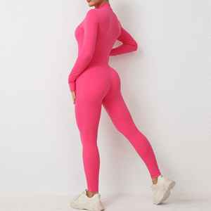 Monos de manga larga para mujer, transpirables, con leggings de yoga, de una pieza, acolchados, con aberturas, para gimnasio y ropa deportiva. - Product Image 3