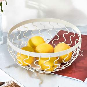 Panier à fruits élégant en métal finition mate pour la décoration de cuisine moderne et le stockage de produits frais - Product Image 5