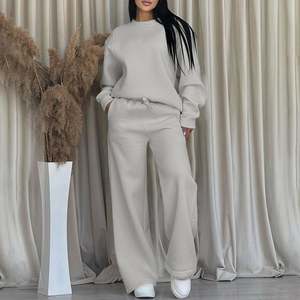 Ensemble de survêtement décontracté 2 pièces grande taille pour femme – Sweat-shirt oversize à col rond et pantalon de survêtement à bas ouvert, couleur unie, coupe ample - Product Image 5