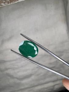 Émeraude naturelle de Zambie de 5,25 carats, taille ovale, pierre précieuse verte en vrac pour la fabrication de bijoux, vente en gros - Product Image 3