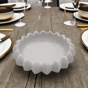 Bol floral en marbre blanc poli Produit artisanal en pierre élégante - Product Image 5