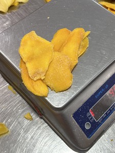 Mangues séchées sucrées en vrac, déshydratées naturellement par procédé aquatique, en tranches, collation de fruits 99 Gold Data 1kg, importés par les supermarchés du Vietnam - Product Image 6
