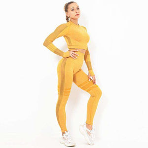Conjunto Deportivo Ecológico Transpirable sin Costuras: Top sin Mangas de Color Liso y Leggings de Cintura Media con Cierre Frontal con Cordón y Logotipo - Product Image 6