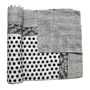 ชุดเครื่องนอนผ้าฝ้ายถักมือลายจุดแบบอินเดียผ้าทอสองชั้นงานแฮนด์เมด - Product Image 1