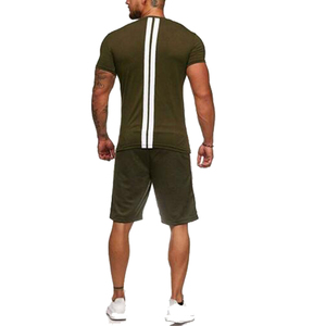 Conjunto Deportivo Unisex de Verano, Corte Regular, para Adultos, Diseño Estampado con Apliques, Opción de Talla Grande, Camiseta de Manga Corta, Pantalones Cortos con Cintura Elástica - Product Image 3