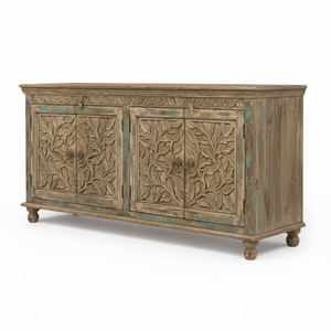 Aparador de Madera Maciza de Alta Calidad con 4 Puertas y Tallado Floral, con Acabado Envejecido para Comedor, Disponible para la Venta - Product Image 4