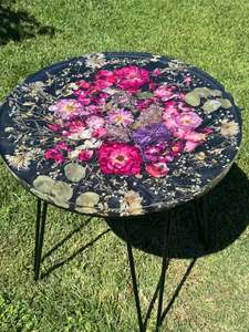 Table basse en résine personnalisée pour bouquets de mariage, baby showers, anniversaires, etc. - Product Image 4