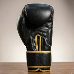 New High Quality Leather Boxing Glove MMA kickboxing gloves Hook Loop Closure for <b>Punching</b> <b>Bag</b> Muay Thai Boxing Gloves - Product Image 2