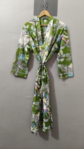 Kimono japonais pour femme en coton indien pur à 100 %, imprimé à la main, tissu de coton de bonne qualité, imprimé singe. - Product Image 4