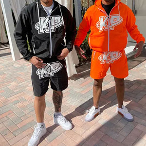 Conjunto Deportivo Personalizado para Hombre, Chaqueta con Cierre y Pantalones Cortos, Diseño Color Block con Parches, Poliéster y Nailon - Product Image 3