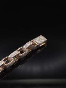 Chaîne à maillons de 9 mm en argent 925 plaqué or rose, collier serti de diamants de laboratoire VVS1, 57 carats au total, lourd (120 g), bijoux personnalisés - Product Image 3