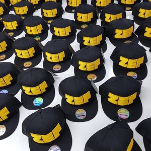 หมวกแก๊ป Protect Style Apparels รุ่น Trucker ผ้าฝ้าย 100% ดีไซน์ 6 แผง ปรับแต่งได้ ตกแต่งด้วยคริสตัลด้านหน้า เหมาะสำหรับทุกเพศ ทุกวัย - Product Image 1